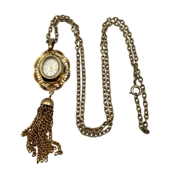 Beautiful VTG Crosby 17 Jewels Cameo Back Wind UP Watch w/ Necklace WORKING - Picture 1 of 7